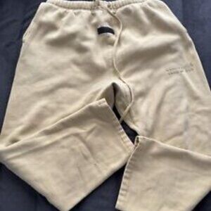 essentials relaxed, color tan, size Medium